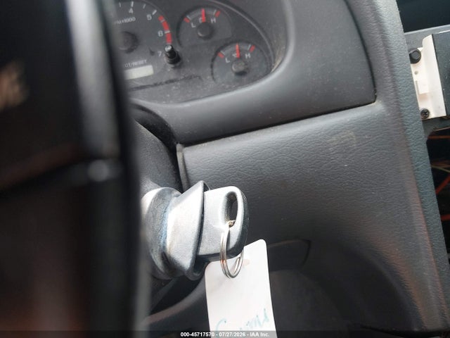 45717570 :رقم المزاد ، 1FAFP40614F165081 vin ، 2004 Ford Mustang مزاد بيع