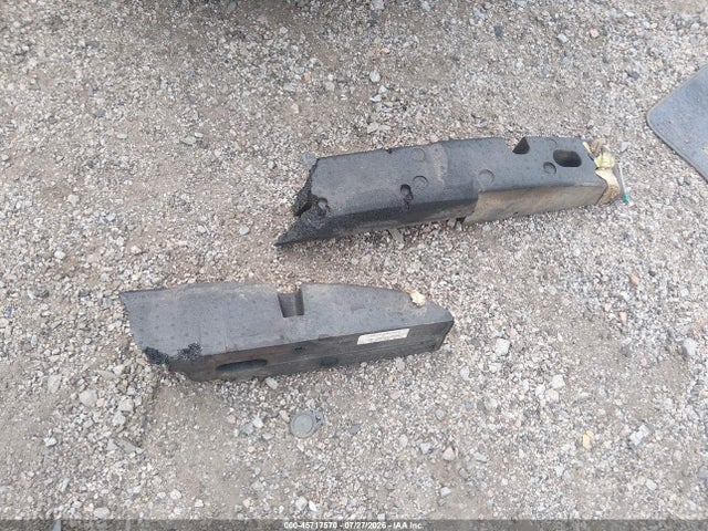 45717570 :رقم المزاد ، 1FAFP40614F165081 vin ، 2004 Ford Mustang مزاد بيع