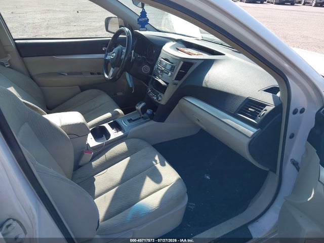 45717573 :رقم المزاد ، 4S3BMBB65A3247976 vin ، 2010 Subaru Legacy 2.5i Premium مزاد بيع