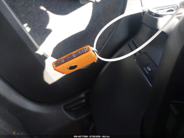 Продаж на аукціоні авто 2025 Volvo Xc40 B5 Plus Bright Theme, vin: YV4L12UE7S2587541, номер лоту: 45717599