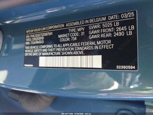 Продаж на аукціоні авто 2025 Volvo Xc40 B5 Plus Bright Theme, vin: YV4L12UE7S2587541, номер лоту: 45717599
