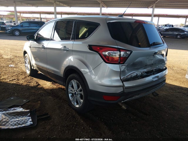 Ford ESCAPE SE 2017 1FMCU9GD8HUE18529 Image 3