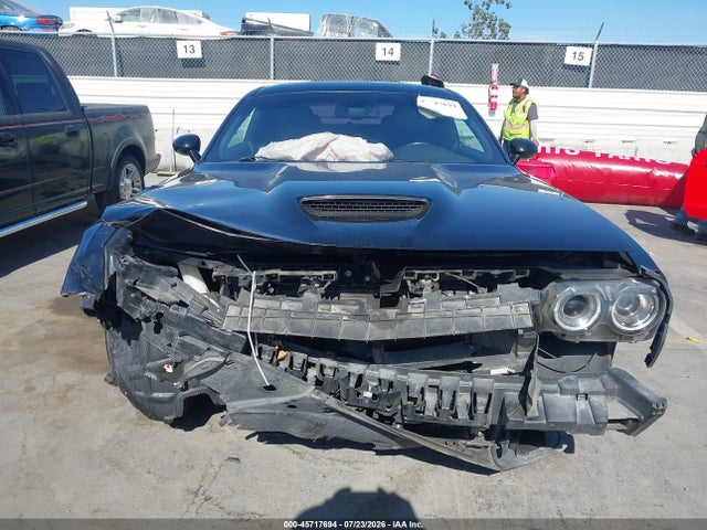 2C3CDZJG7KH715815 Dodge Challenger Gt