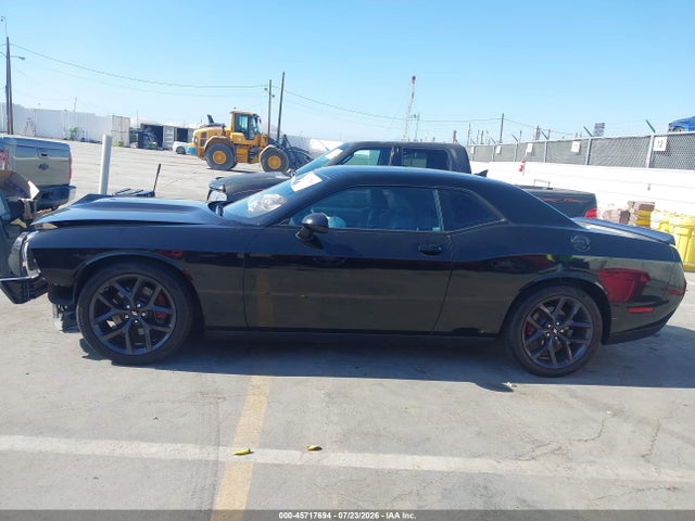 2C3CDZJG7KH715815 Dodge Challenger Gt