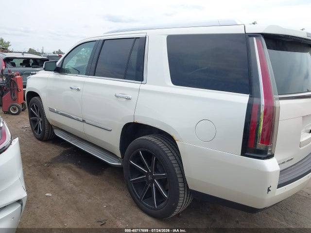 2015 Cadillac Escalade Luxury მანქანა იყიდება აუქციონზე, vin: 1GYS4BKJXFR297128, აუქციონის ნომერი: 45717699