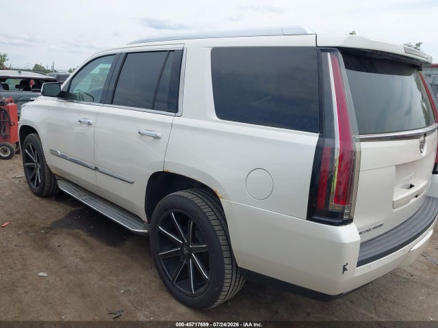 2015 Cadillac Escalade Luxury მანქანა იყიდება აუქციონზე, vin: 1GYS4BKJXFR297128, აუქციონის ნომერი: 45717699