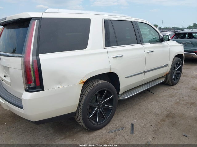 2015 Cadillac Escalade Luxury მანქანა იყიდება აუქციონზე, vin: 1GYS4BKJXFR297128, აუქციონის ნომერი: 45717699