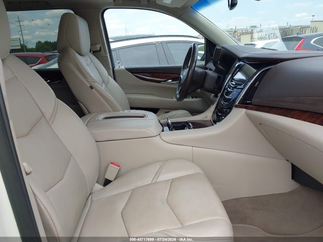 2015 Cadillac Escalade Luxury მანქანა იყიდება აუქციონზე, vin: 1GYS4BKJXFR297128, აუქციონის ნომერი: 45717699