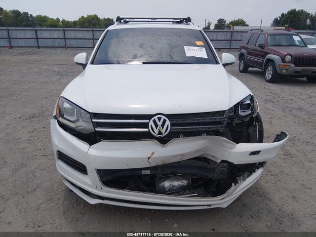 Auction sale of the 2014 Volkswagen Touareg 3.6l R-line, vin: WVGDF9BP8ED004503, lot number: 45717715