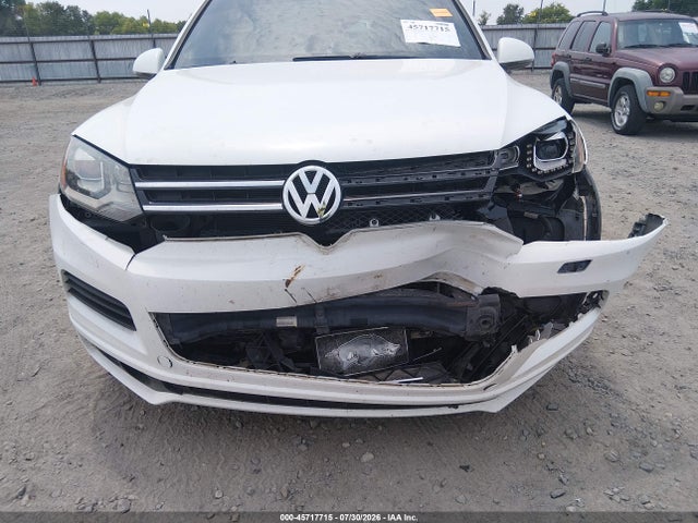 Auction sale of the 2014 Volkswagen Touareg 3.6l R-line, vin: WVGDF9BP8ED004503, lot number: 45717715