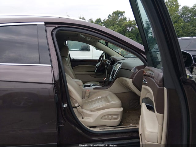 45717723 :رقم المزاد ، 3GYFNEE3XFS547025 vin ، 2015 Cadillac Srx Luxury Collection مزاد بيع