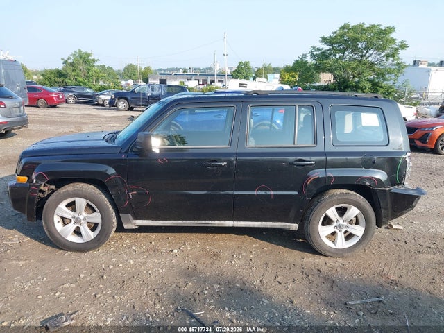 2010 Jeep Patriot Sport მანქანა იყიდება აუქციონზე, vin: 1J4NF2GB0AD658199, აუქციონის ნომერი: 45717734