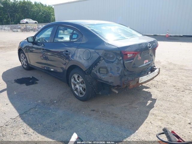 Mazda Mazda3 I Sv 2015 JM1BM1T76F1262975 Image 3