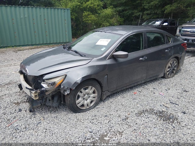 2017 Nissan Altima 2.5 Sr მანქანა იყიდება აუქციონზე, vin: 1N4AL3AP1HC494913, აუქციონის ნომერი: 45717798
