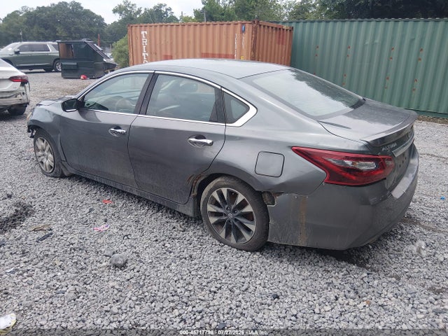 2017 Nissan Altima 2.5 Sr მანქანა იყიდება აუქციონზე, vin: 1N4AL3AP1HC494913, აუქციონის ნომერი: 45717798