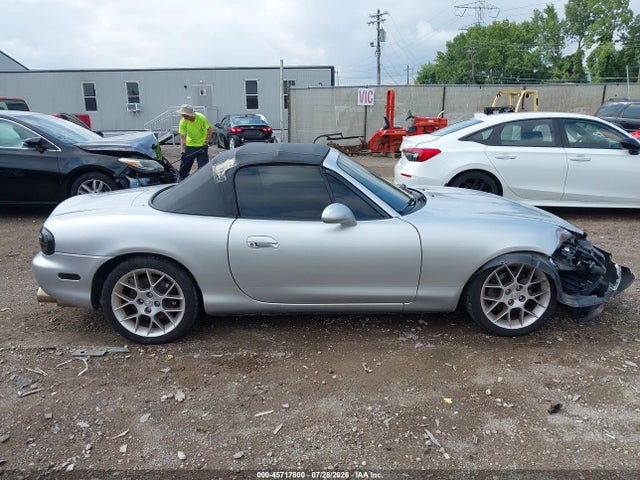 45717800 :رقم المزاد ، JM1NB353440403294 vin ، 2004 Mazda Mx-5 Miata Ls مزاد بيع