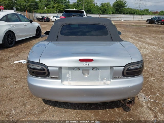 45717800 :رقم المزاد ، JM1NB353440403294 vin ، 2004 Mazda Mx-5 Miata Ls مزاد بيع