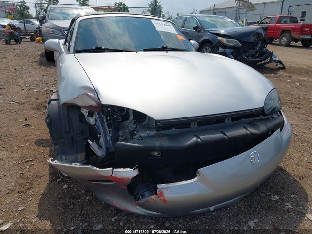 45717800 :رقم المزاد ، JM1NB353440403294 vin ، 2004 Mazda Mx-5 Miata Ls مزاد بيع