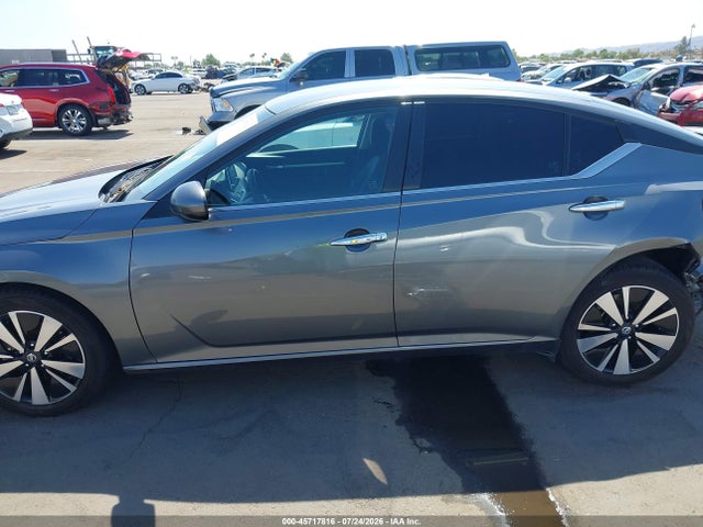 1N4BL4DV1MN389131 Nissan Altima Sv Fwd