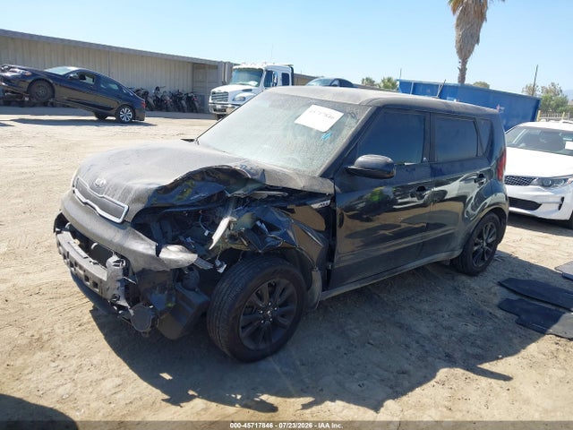KIA Soul 2016 KNDJN2A29G7318640 Image 2