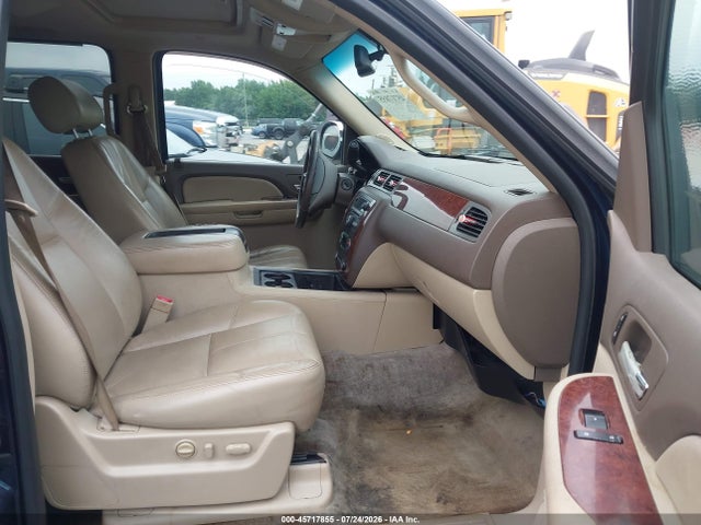2009 Chevrolet Tahoe Lt2 მანქანა იყიდება აუქციონზე, vin: 1GNFK23049R218440, აუქციონის ნომერი: 45717855