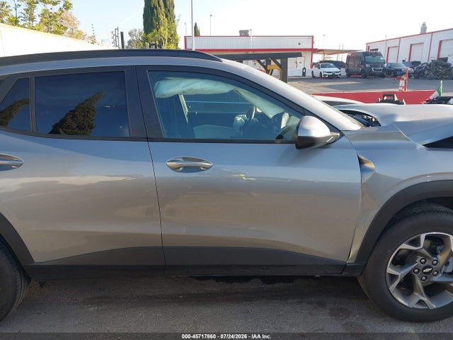 KL77LHEP2SC321885 Chevrolet Trax Fwd Lt