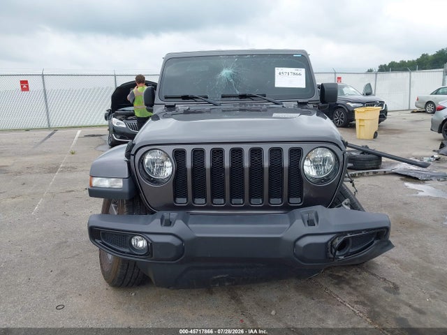 45717866 :رقم المزاد ، 1C4HJXEG2LW332473 vin ، 2020 Jeep Wrangler Unlimited Sahara Altitude 4x4 مزاد بيع