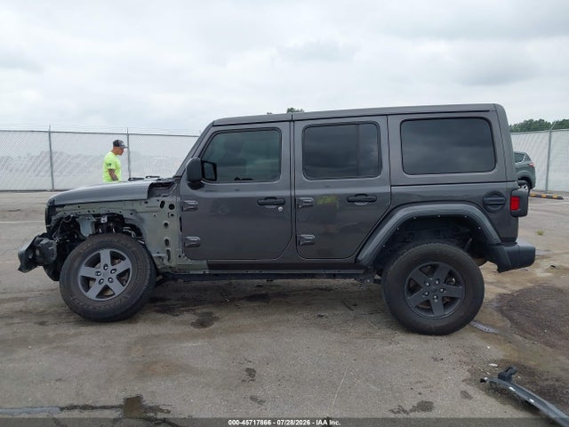 45717866 :رقم المزاد ، 1C4HJXEG2LW332473 vin ، 2020 Jeep Wrangler Unlimited Sahara Altitude 4x4 مزاد بيع