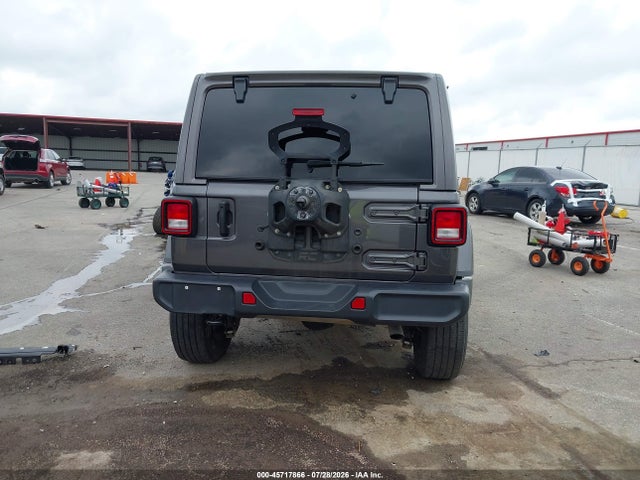 45717866 :رقم المزاد ، 1C4HJXEG2LW332473 vin ، 2020 Jeep Wrangler Unlimited Sahara Altitude 4x4 مزاد بيع