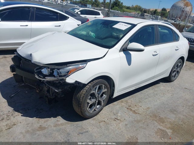 KIA Forte Lxs 2019 3KPF24AD5KE119265 Image 2
