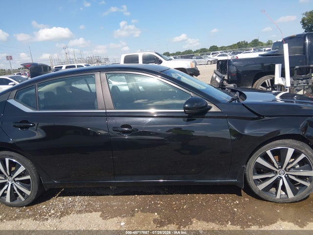 45717887 :رقم المزاد ، 1N4AL4CV6MN360012 vin ، 2021 Nissan Altima Sr Vc-turbo Fwd مزاد بيع