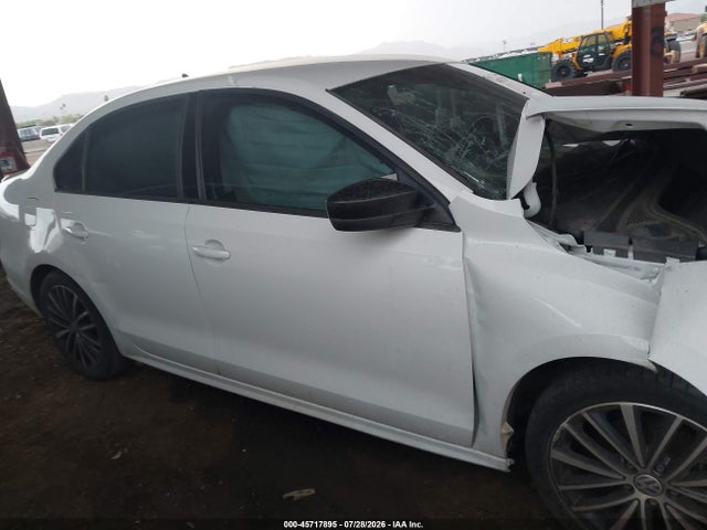 Продаж на аукціоні авто 2016 Volkswagen Jetta 1.8t Sport, vin: 3VWD17AJ7GM285587, номер лоту: 45717895