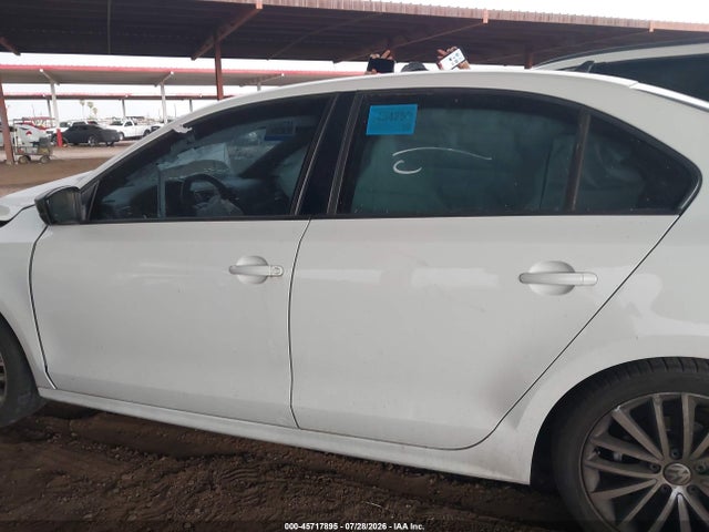 Продаж на аукціоні авто 2016 Volkswagen Jetta 1.8t Sport, vin: 3VWD17AJ7GM285587, номер лоту: 45717895