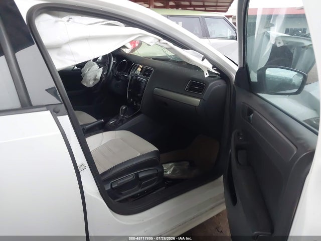Продаж на аукціоні авто 2016 Volkswagen Jetta 1.8t Sport, vin: 3VWD17AJ7GM285587, номер лоту: 45717895