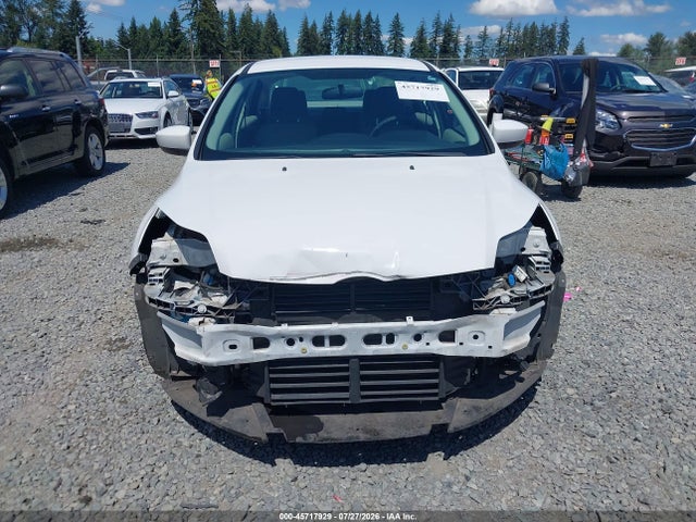 45717929 :رقم المزاد ، 1FAHP3F22CL424409 vin ، 2012 Ford Focus Se مزاد بيع