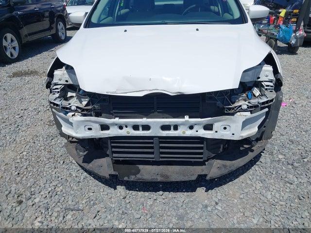 45717929 :رقم المزاد ، 1FAHP3F22CL424409 vin ، 2012 Ford Focus Se مزاد بيع