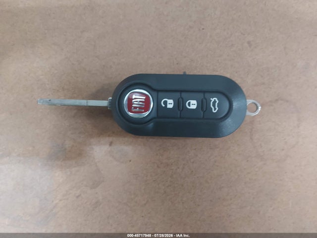 3C3CFFCR8HT600793 Fiat 500 LOUNGE