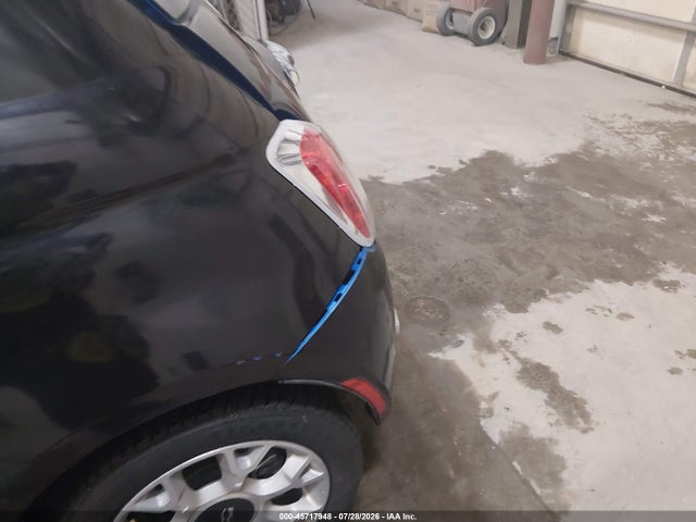 3C3CFFCR8HT600793 Fiat 500 LOUNGE
