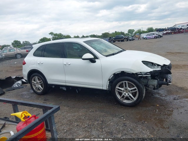 45718004 :رقم المزاد ، WP1AA2A28CLA09317 vin ، 2012 Porsche Cayenne مزاد بيع