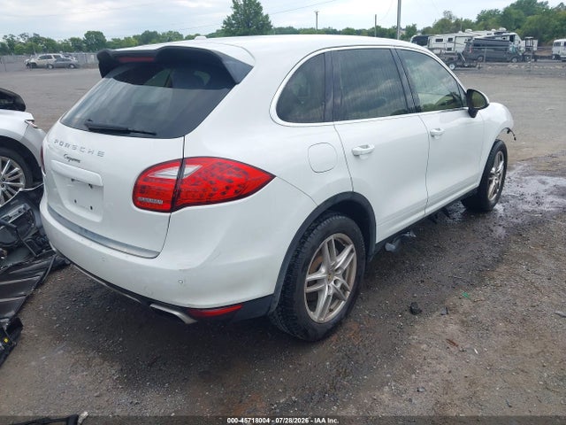 45718004 :رقم المزاد ، WP1AA2A28CLA09317 vin ، 2012 Porsche Cayenne مزاد بيع
