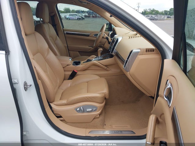 45718004 :رقم المزاد ، WP1AA2A28CLA09317 vin ، 2012 Porsche Cayenne مزاد بيع