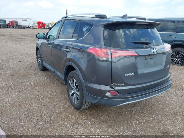 2018 Toyota Rav4 Xle მანქანა იყიდება აუქციონზე, vin: 2T3WFREV6JW517477, აუქციონის ნომერი: 45718011