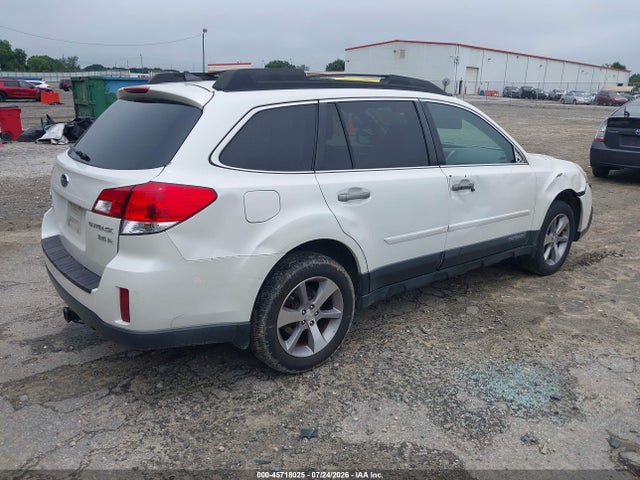 2014 Subaru Outback 3.6r Limited მანქანა იყიდება აუქციონზე, vin: 4S4BRDPC0E2202768, აუქციონის ნომერი: 45718025