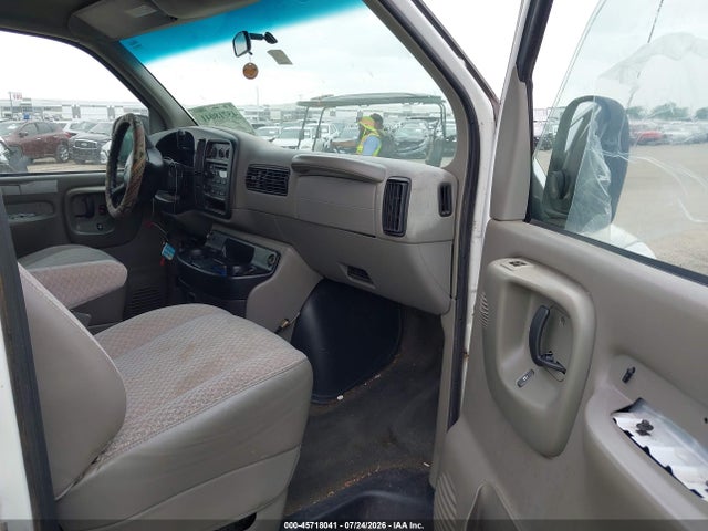 Продаж на аукціоні авто 2001 Chevrolet Express, vin: 1GAHG39R011208952, номер лоту: 45718041