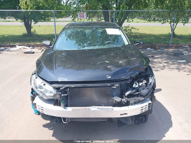 45718064 :رقم المزاد ، 2HGFC2F59JH558234 vin ، 2018 Honda Civic Lx مزاد بيع