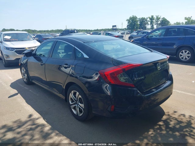 45718064 :رقم المزاد ، 2HGFC2F59JH558234 vin ، 2018 Honda Civic Lx مزاد بيع