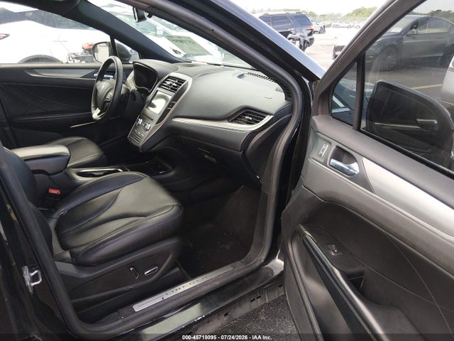 2016 Lincoln Mkc Premier მანქანა იყიდება აუქციონზე, vin: 5LMCJ1C98GUJ21266, აუქციონის ნომერი: 45718095