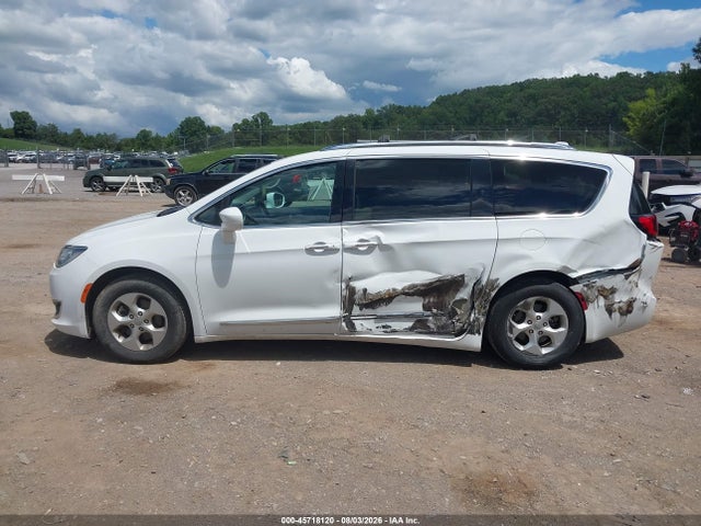 45718120 :رقم المزاد ، 2C4RC1EG7HR539081 vin ، 2017 Chrysler Pacifica Touring-l Plus مزاد بيع