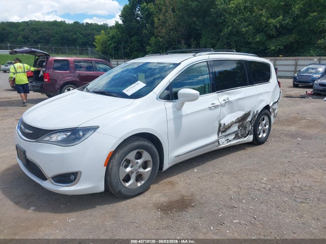 45718120 :رقم المزاد ، 2C4RC1EG7HR539081 vin ، 2017 Chrysler Pacifica Touring-l Plus مزاد بيع