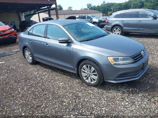 2015 Volkswagen Jetta 1.8t Se მანქანა იყიდება აუქციონზე, vin: 3VWD17AJ0FM310294, აუქციონის ნომერი: 45718245